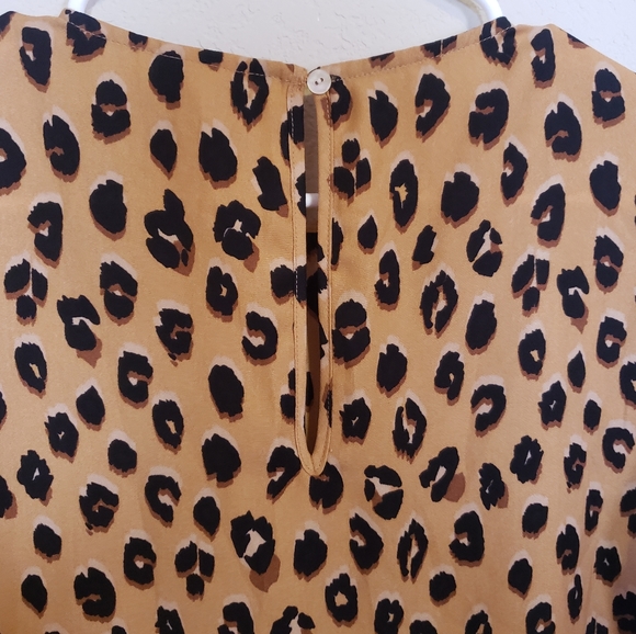 Cheetah Top - Picture 4 of 4